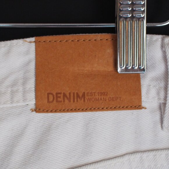 Lefties | NWT White Long Straight Painter Jeans - Picture 7 of 7